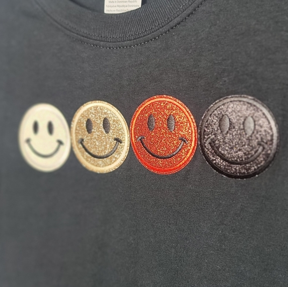 Human Smiley Face Tee Shirt - Picture 6 of 6